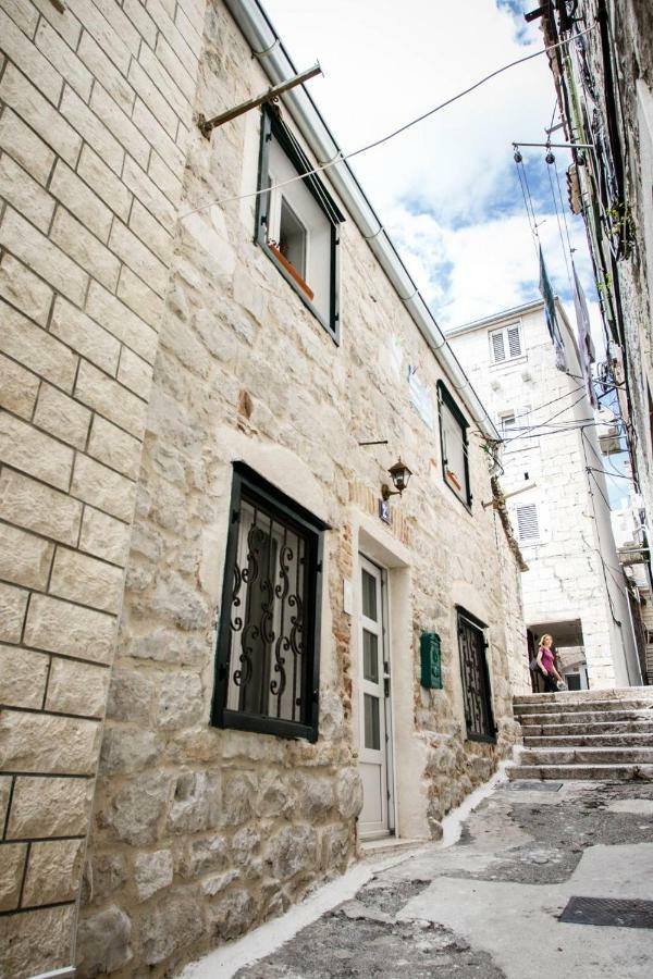 House "Anno 1881"-Center Of Split Lägenhet Exteriör bild